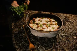 Hot Campfire 10 Quart Oval Camp Oven