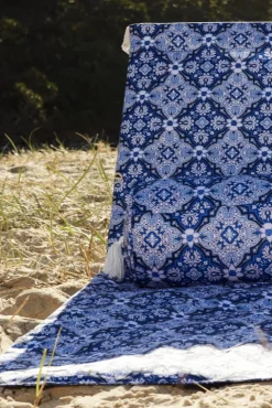 Sale OZtrail Beach Pillow - Bells Beach Blue